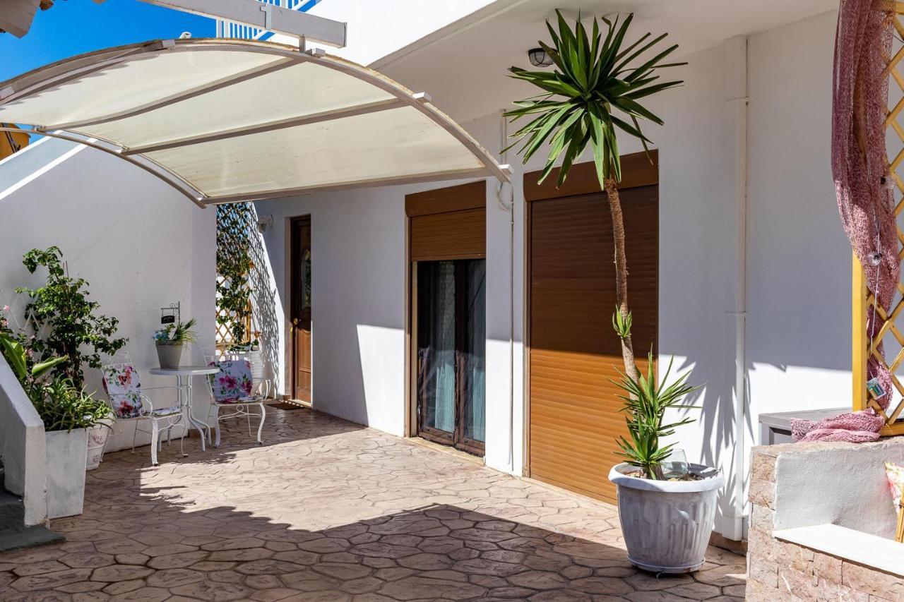 Evi'S Afandou Suite Exteriör bild