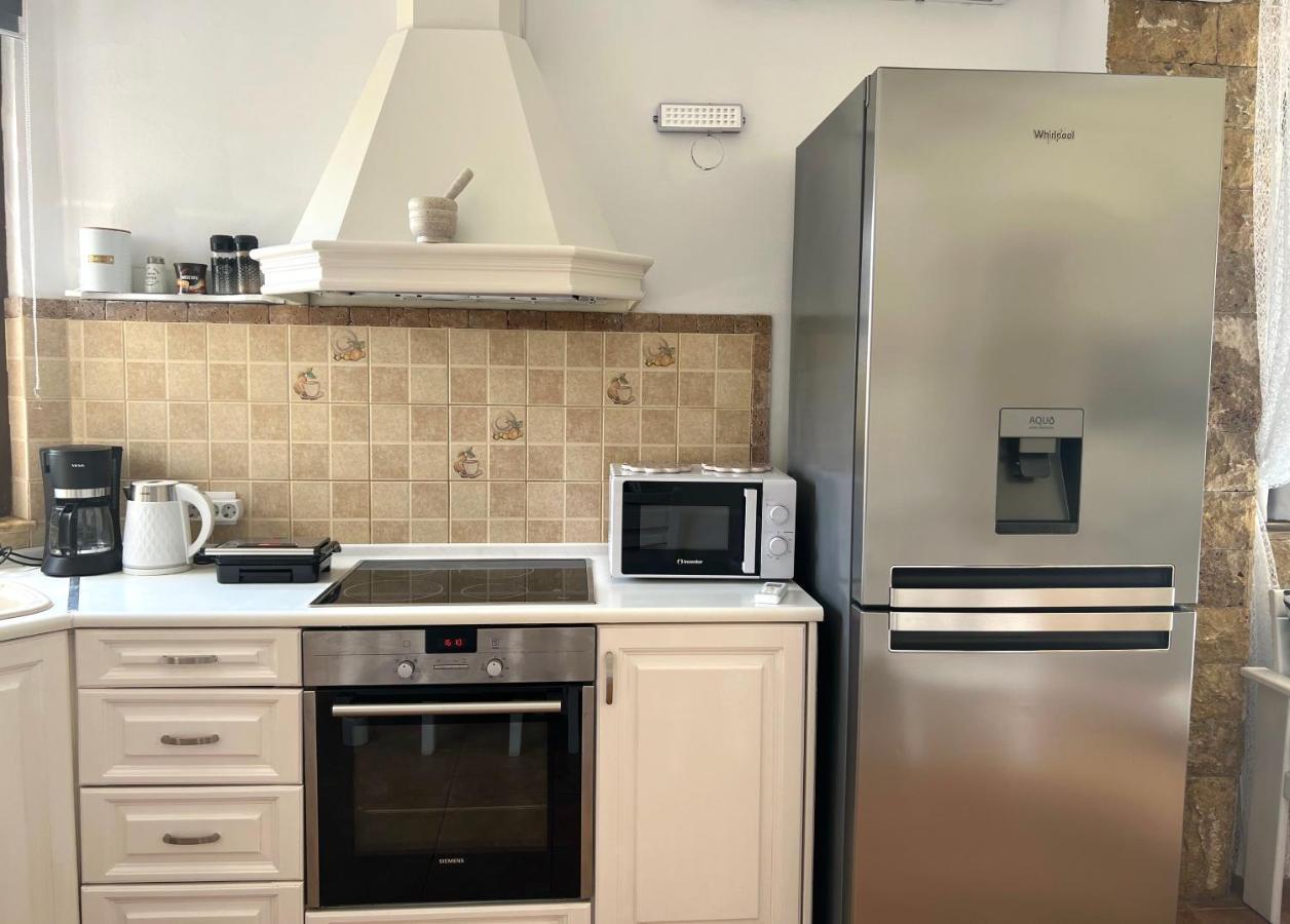 Evi'S Afandou Suite Exteriör bild